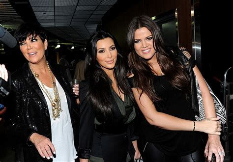 The Kardashians: All Rumors About Who Khloé。